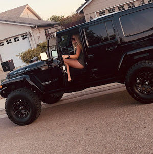 Meet your Posher, Ally